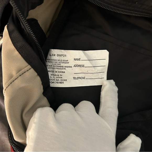 Vintage LL BEAN Messenger & Computer Bag Gently Used Black and Red - Picture 6 of 13